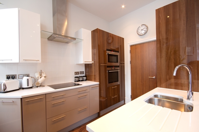 Gresham House 2-bed - kitchen