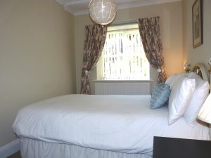 Eastbourne holiday cottage - Secret Garden